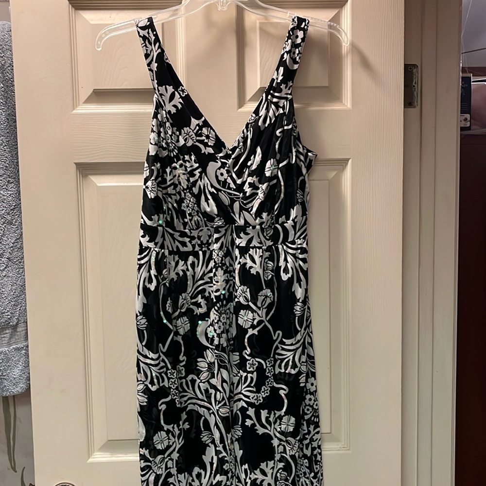 INC woman’s black and white special occasion or nice dinner dress below knee
